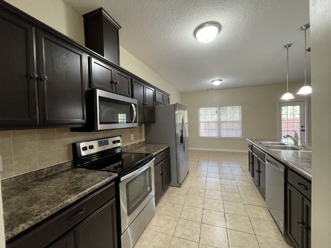 1322 Windrow Dr - Photo 3 of 32
