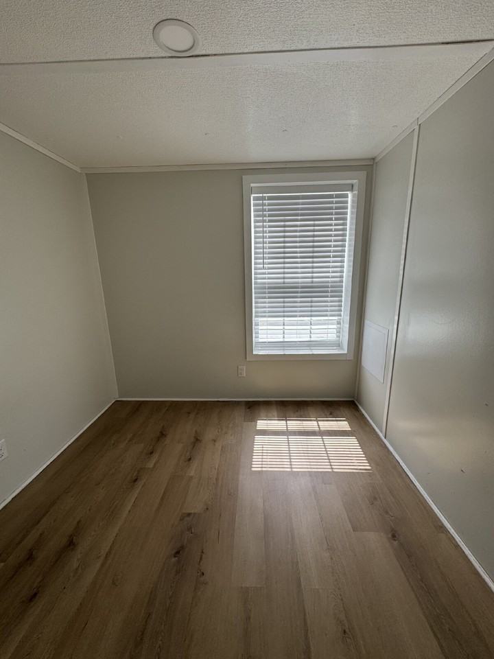 253 Friendly Cir - Photo 5 of 10