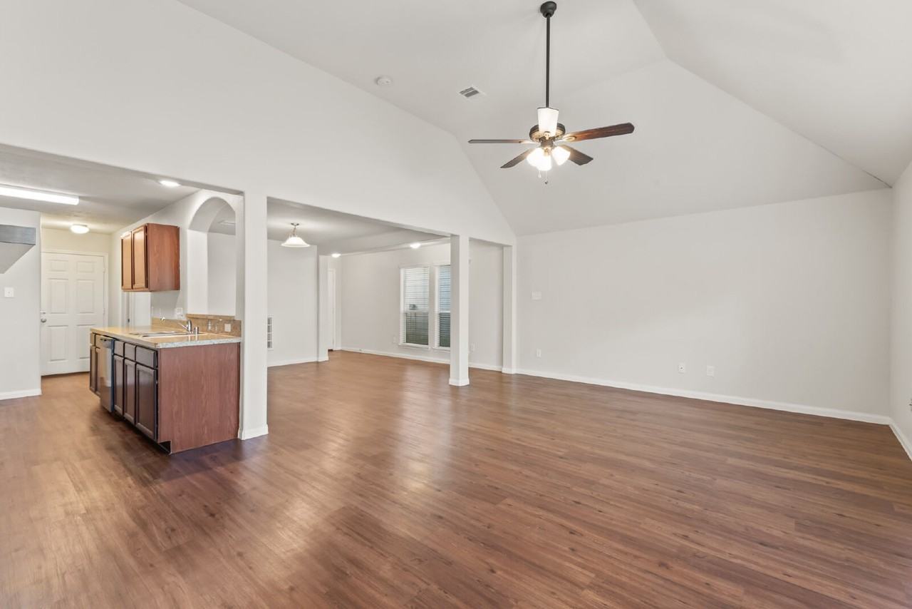15434 Bammel Oaks Ct - Photo 2 of 15