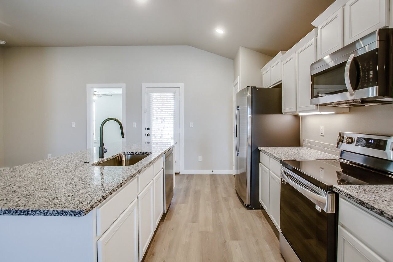13206 Terrell Ave - Photo 6 of 18