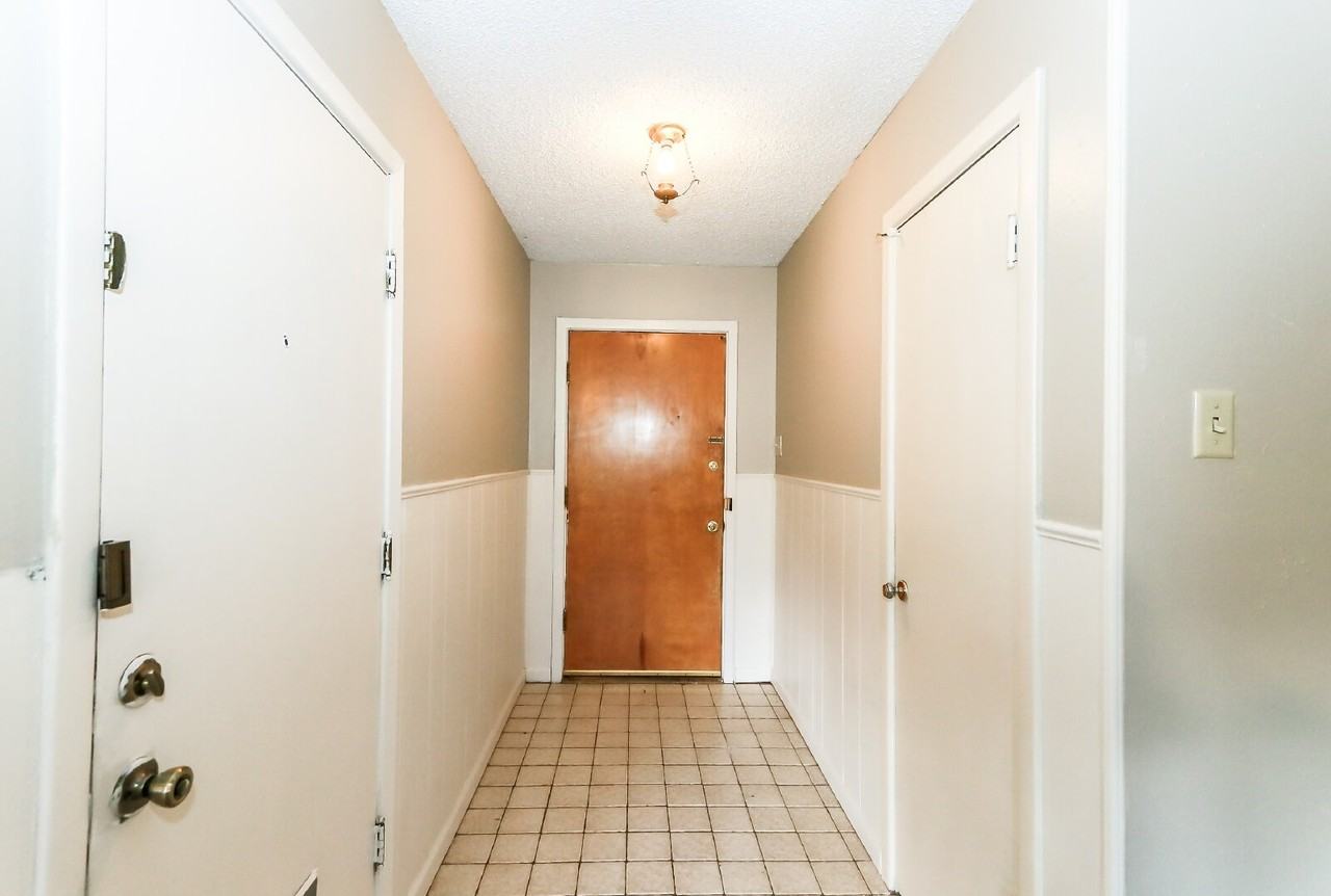 4911 44th St - Photo 3 of 18