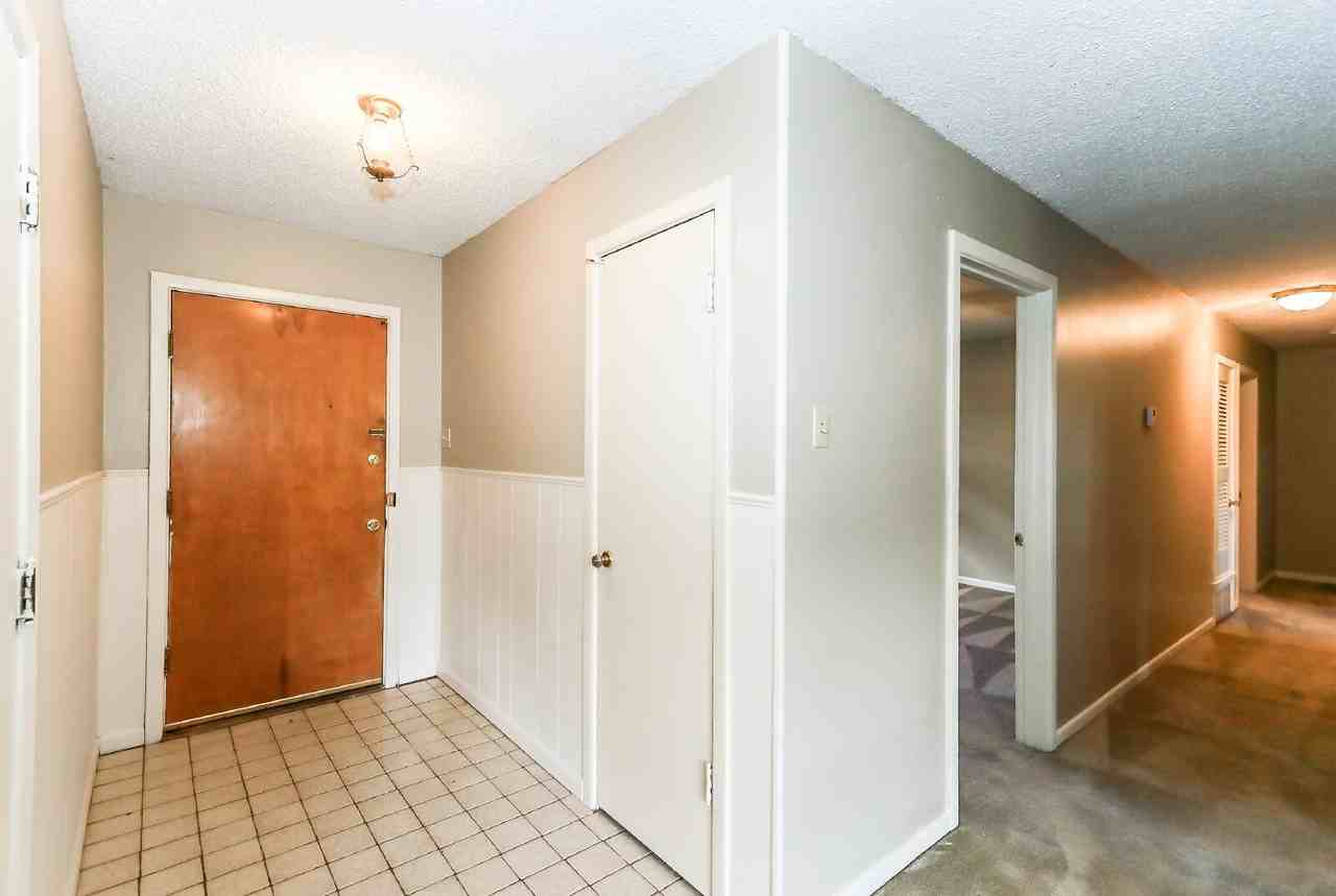 4911 44th St - Photo 4 of 18