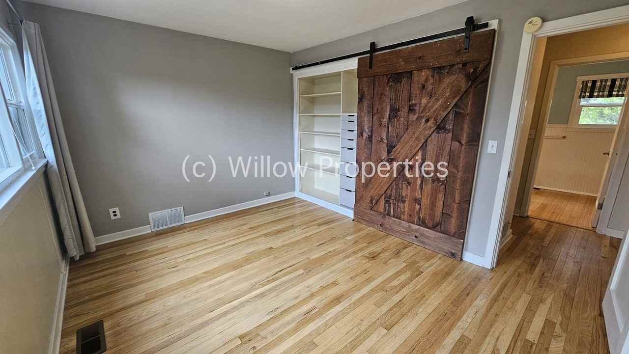 353 Eldorado Ave - Photo 5 of 14