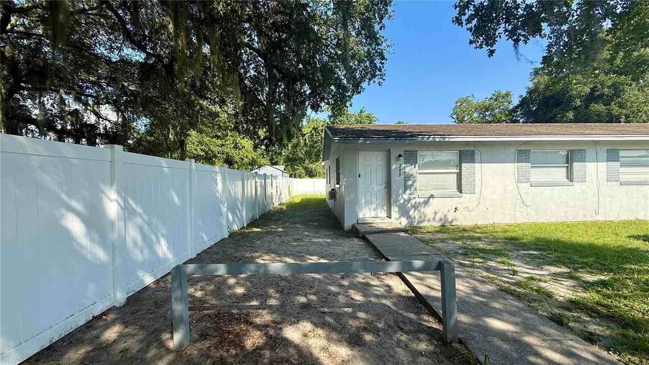 205 Mill St - Photo 2 of 13