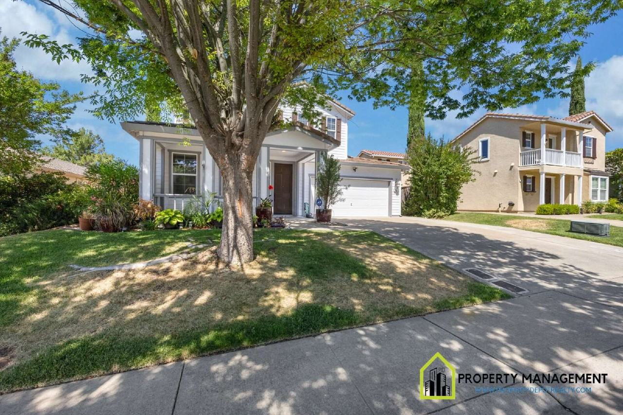 7011 Orofino Dr - Photo 4 of 50