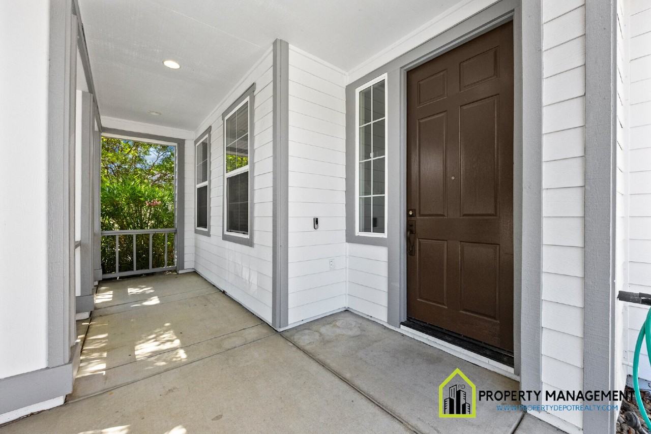 7011 Orofino Dr - Photo 5 of 50