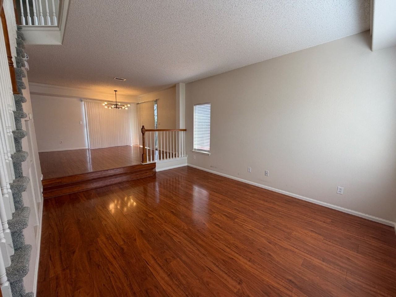 4054 Perth St - Photo 3 of 14