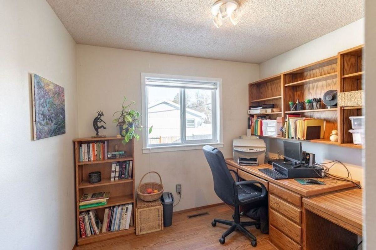 632 Logan St - Photo 2 of 16