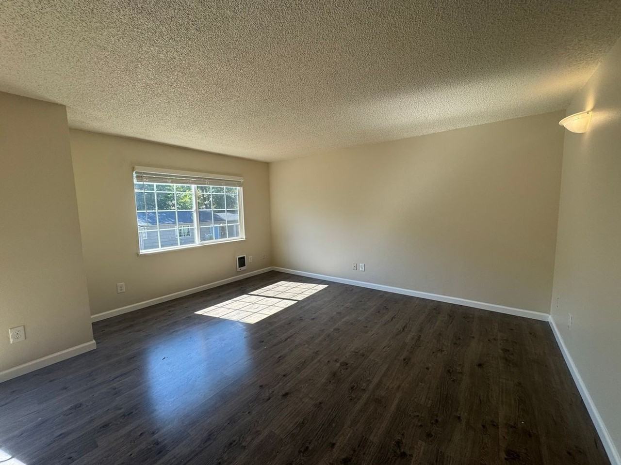 Cambria Apartments - Photo 3 of 8