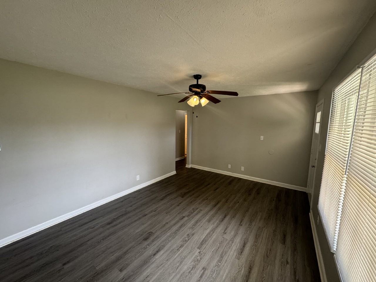 101 Meadow Ln - Photo 3 of 13