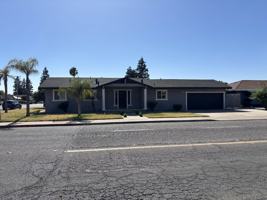 featured image of 2405 Dels Ln