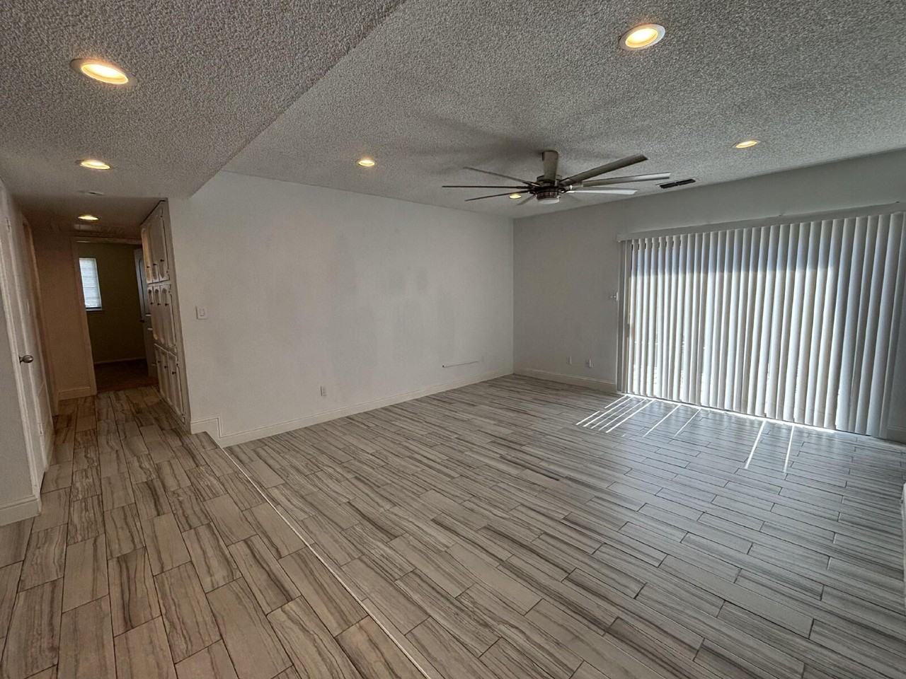 2405 Dels Ln - Photo 6 of 24
