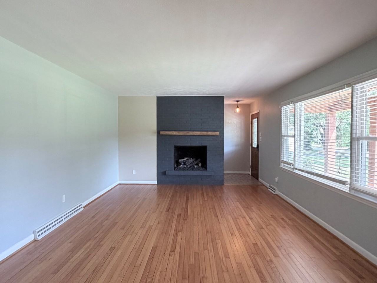 18 Carjen Ave - Photo 3 of 50