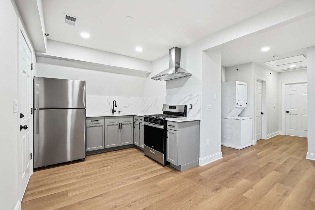 115 Remsen Ave - Photo 3 of 9