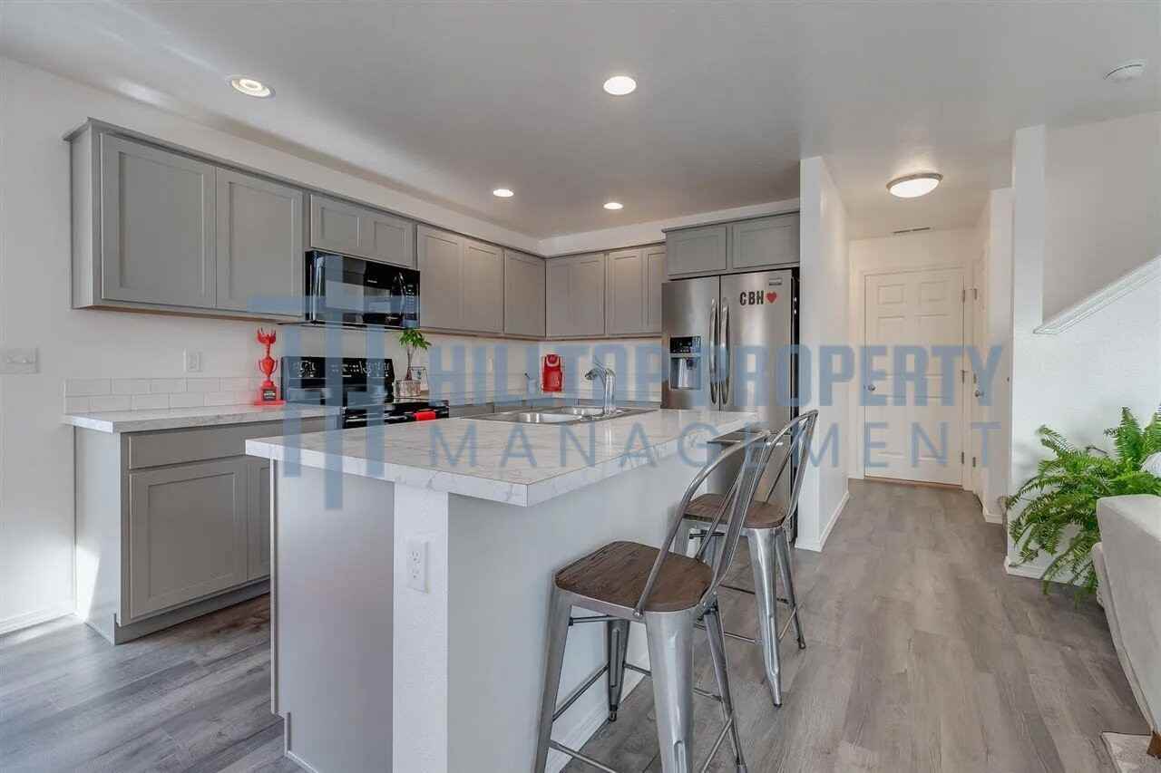 10639 Swift Springs St - Photo 3 of 10