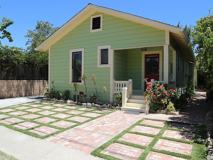 2204 Parkway Dr - Photo 1 of 1