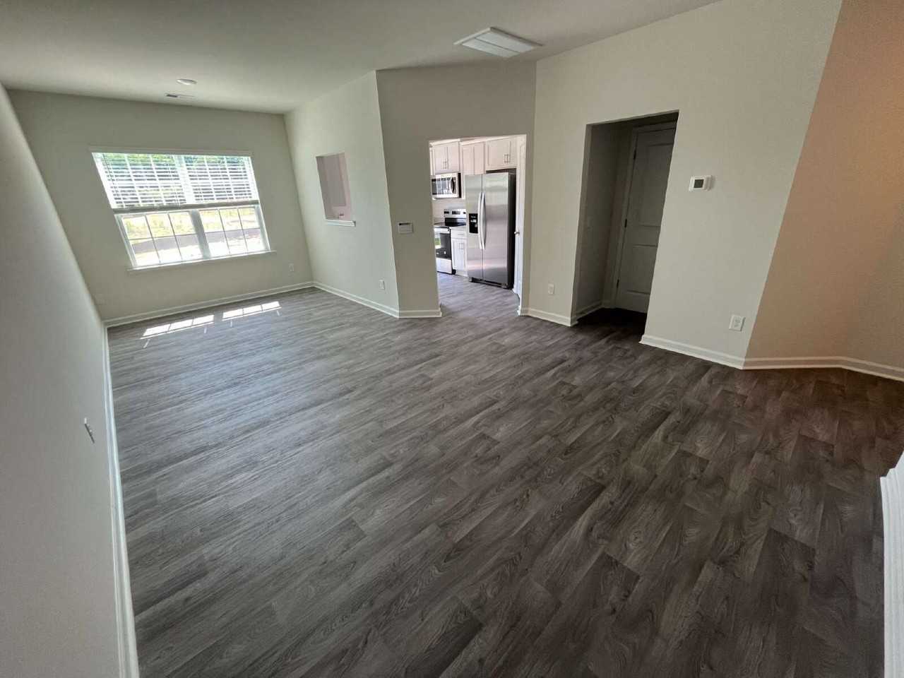 175 Moyer Dr - Photo 2 of 26
