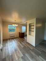 featured image of 3309 E Edgemere Dr
