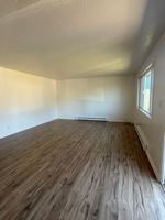 featured image of 2154 Everett Ave