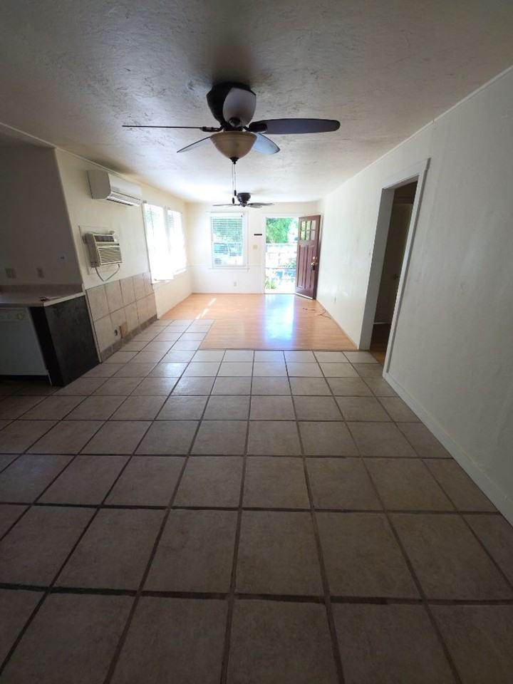 9633 Middle Creek Rd - Photo 4 of 21