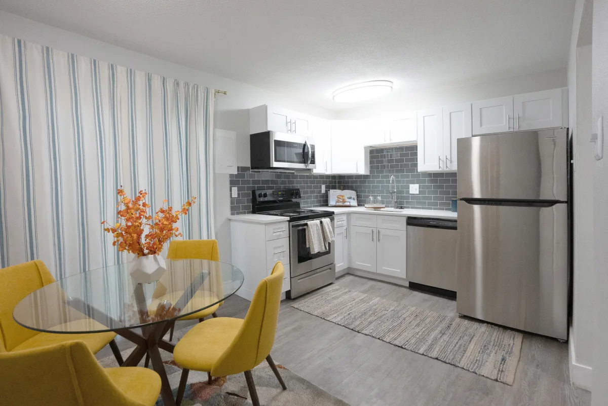 Spanish Lake Townhomes - Photo 7 of 32