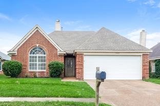 3840 Clarion Dr - Photo 1 of 1