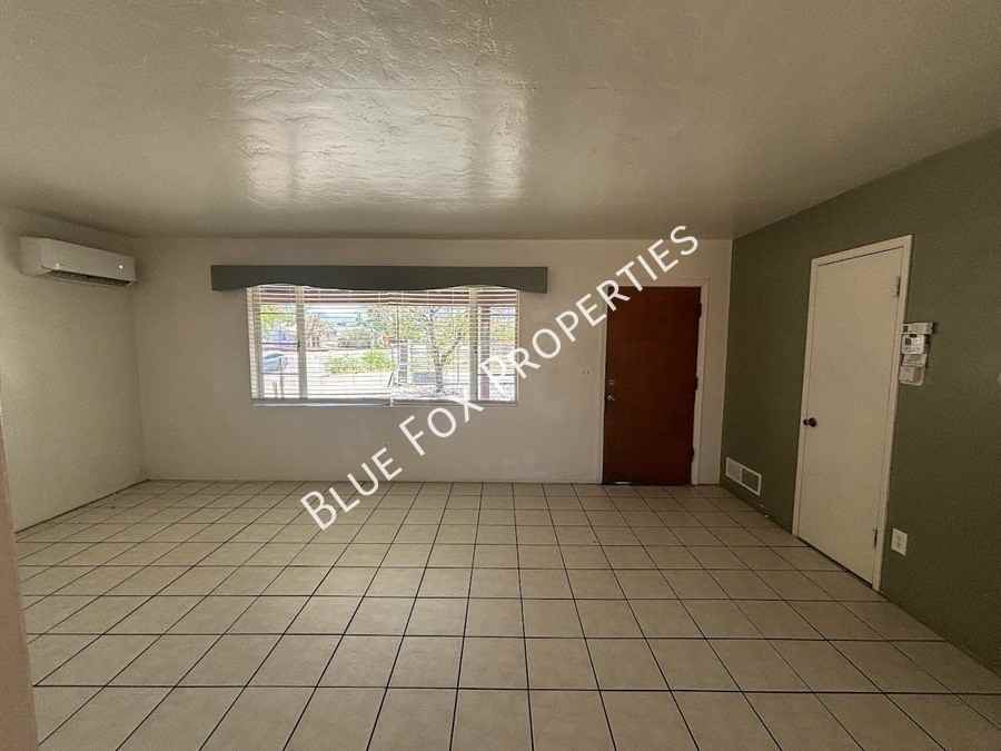 949 N Montezuma Ave #1 - Photo 6 of 22