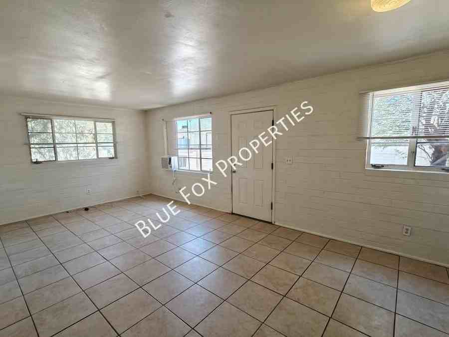 1224 N Camilla Blvd - Photo 6 of 20