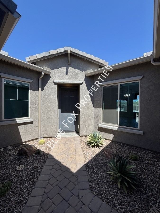11583 N Big Star Trl - Photo 3 of 34