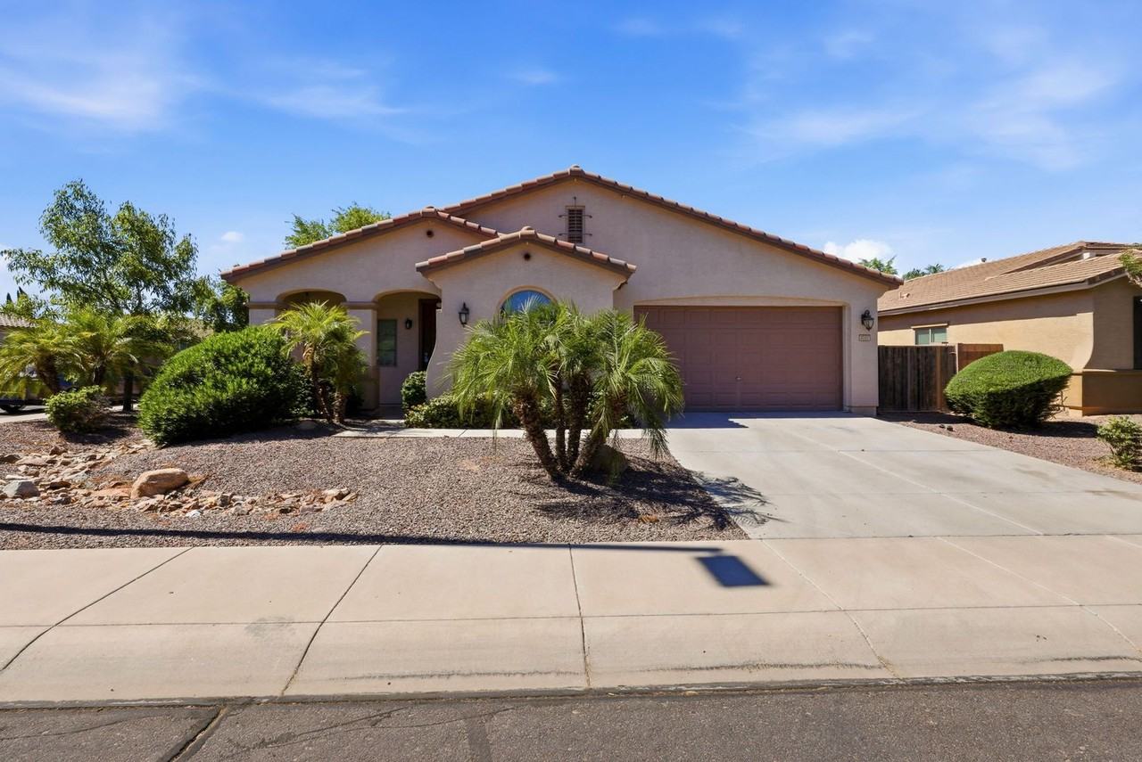 2717 E Ficus Way - Photo 5 of 34