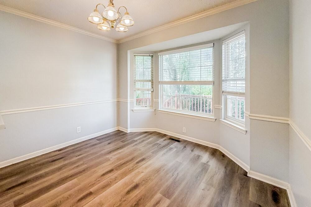 608 Winthrop Ave - Photo 5 of 17