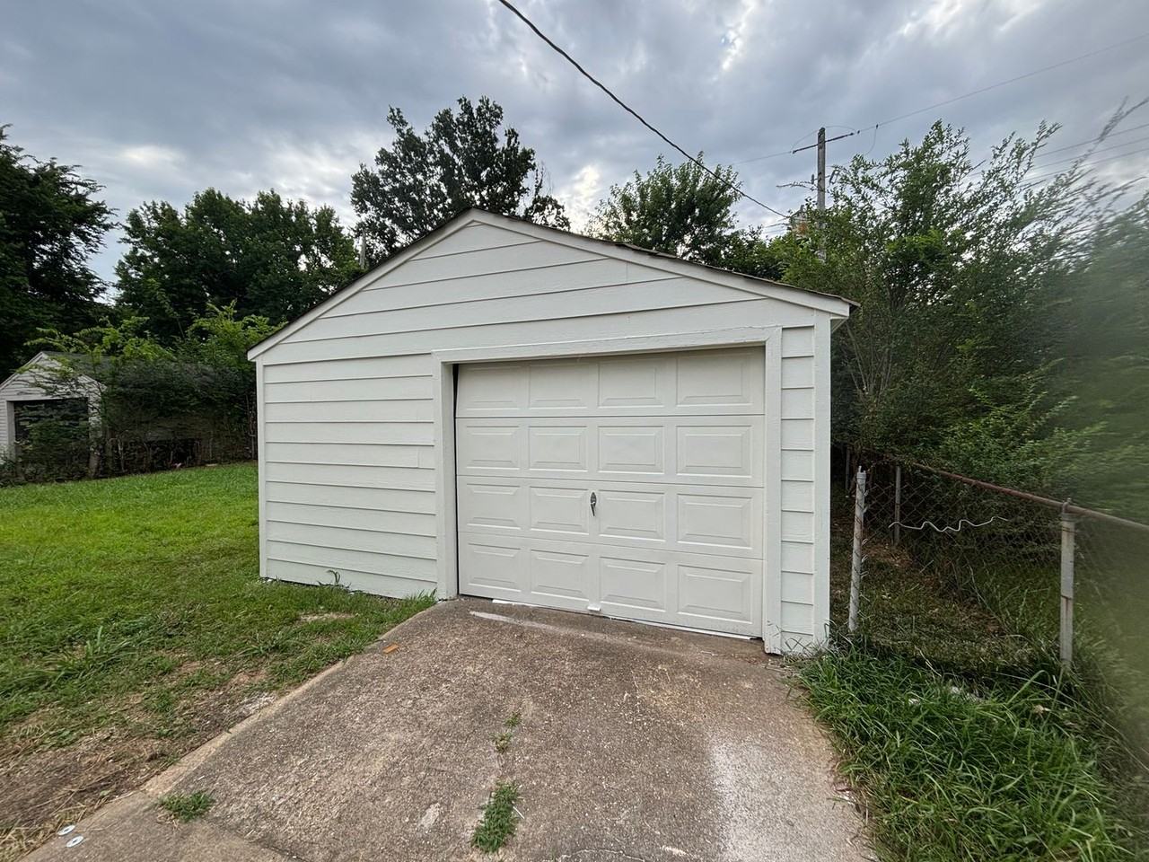 1262 S White Station Rd - Photo 3 of 20