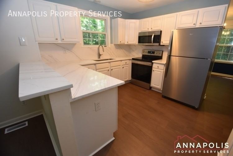 1291 Circle Dr - Photo 5 of 33