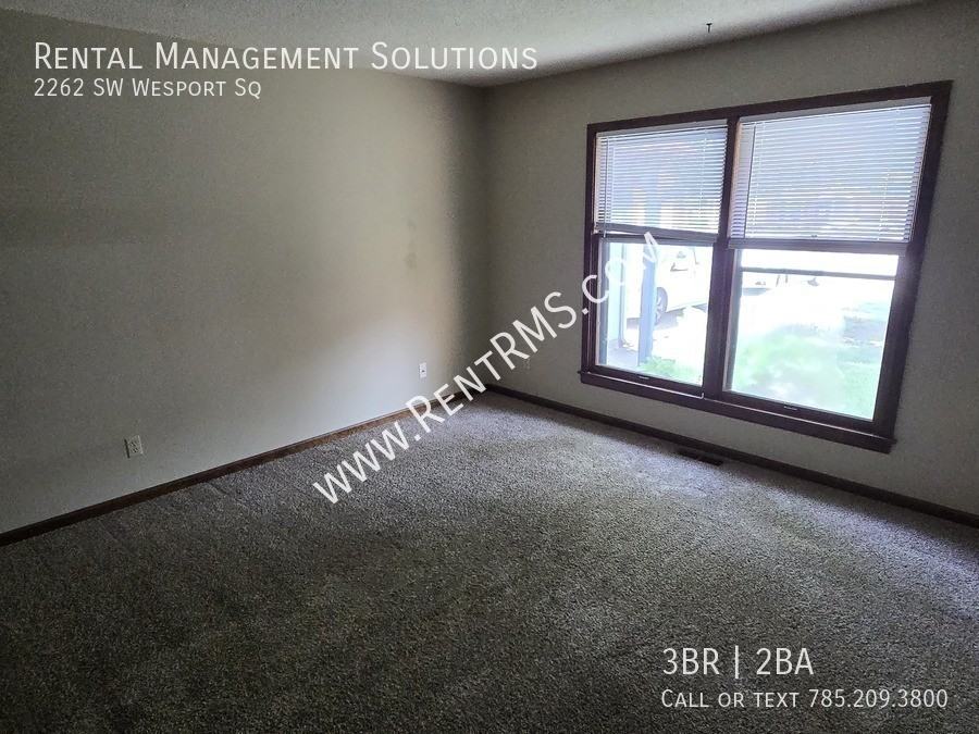2262 2262 SW Wesport Sq - Photo 6 of 22