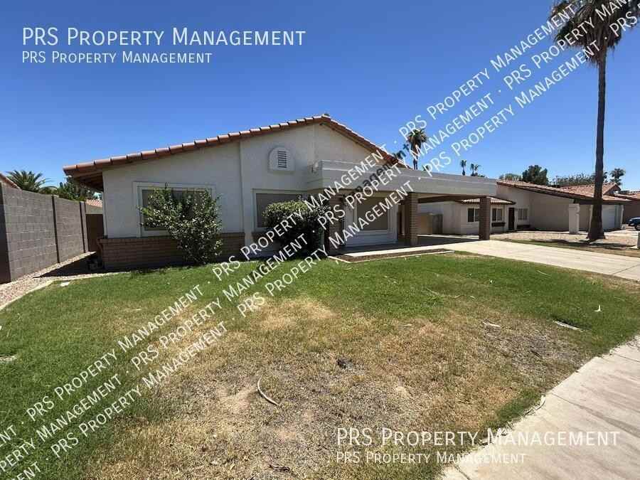 2207 W Monroe St - Photo 2 of 41
