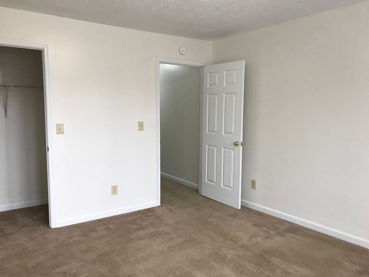 304 Oriole Dr #1 - Photo 6 of 11