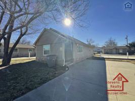 featured image of 1604 Nw Lindy Ave