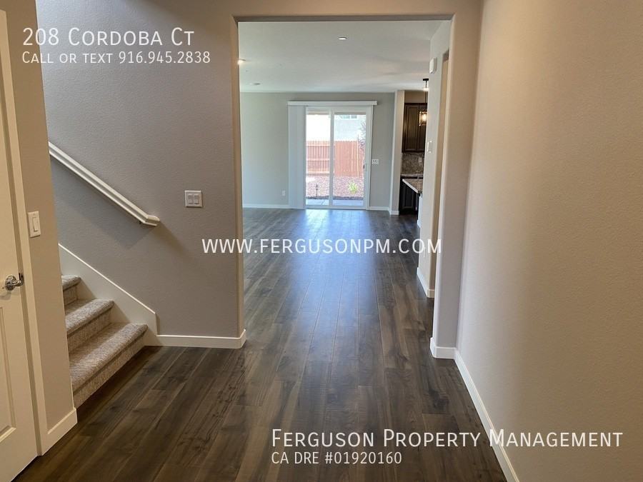208 Cordoba Ct - Photo 2 of 19