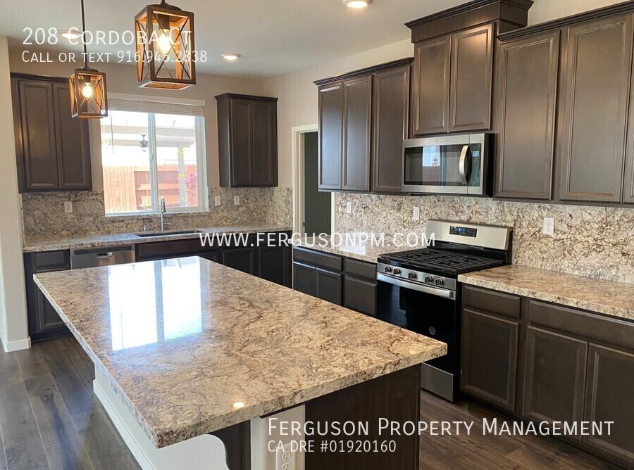 208 Cordoba Ct - Photo 7 of 19