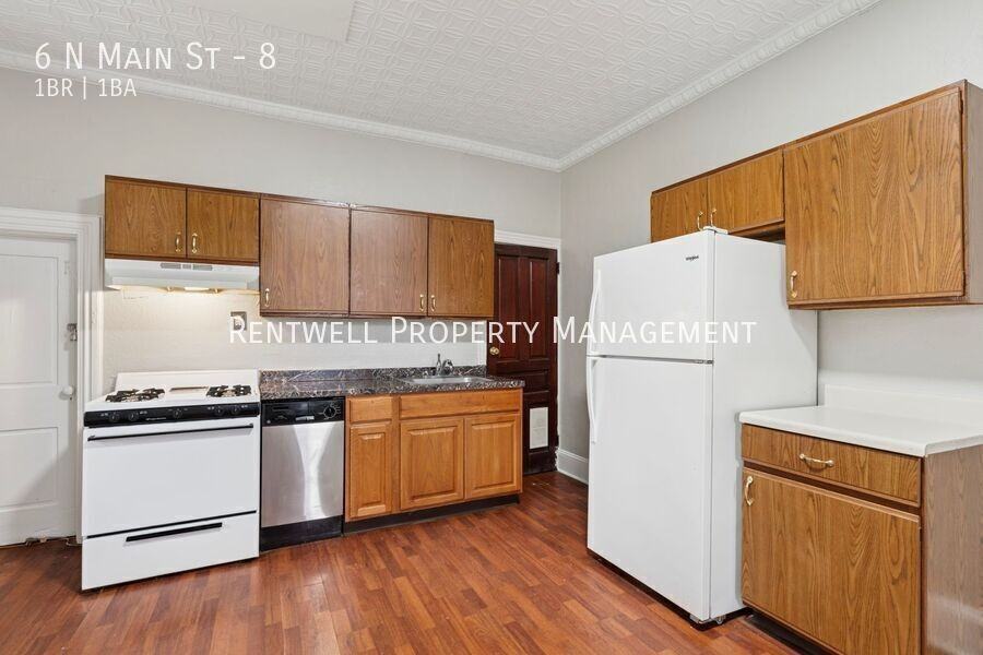 6 N Main St #8 - Photo 2 of 14