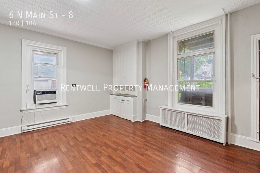6 N Main St #8 - Photo 5 of 14