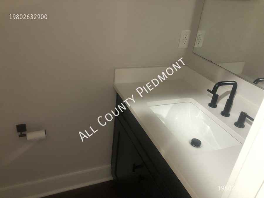 3217 Credenza Rd - Photo 6 of 12