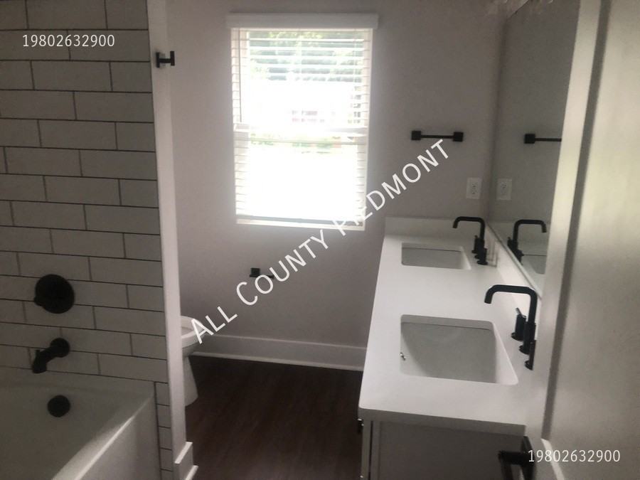 3217 Credenza Rd - Photo 7 of 12