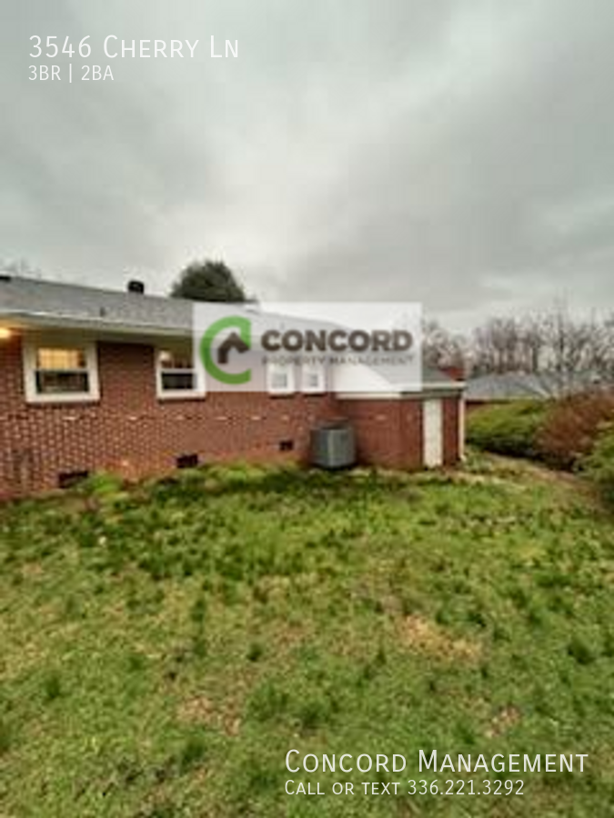 3546 Cherry Ln - Photo 3 of 19