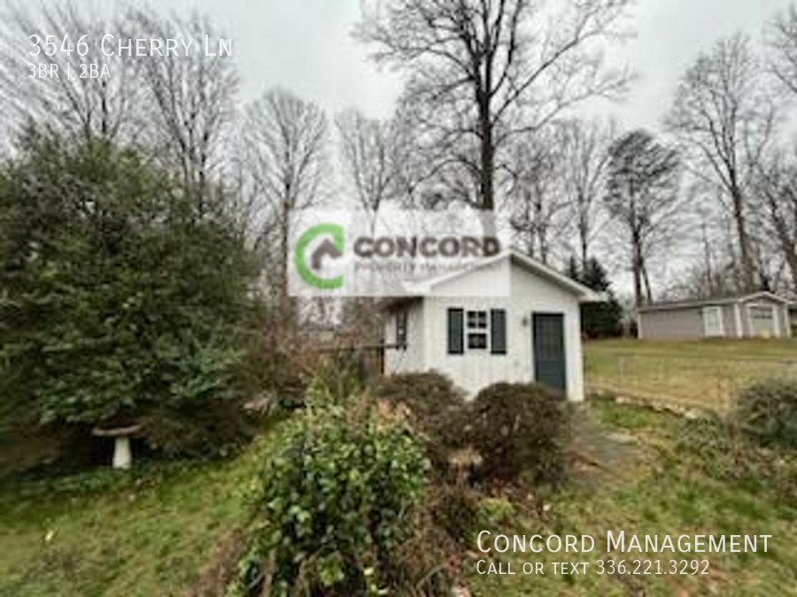 3546 Cherry Ln - Photo 4 of 19