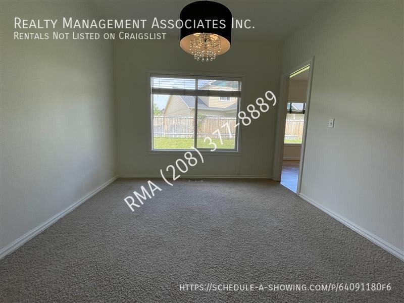 4336 N Chatterton Ave - Photo 5 of 17