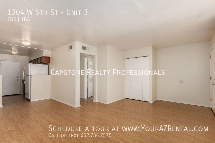 1204 W 5th St #3 - Photo 4 of 25