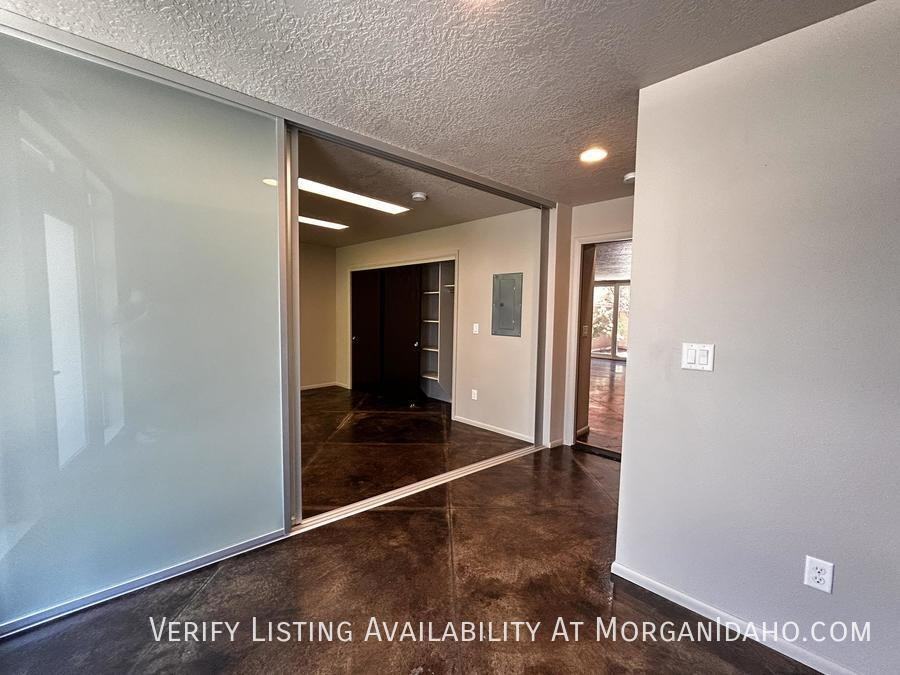 10175 W Carlton Bay Dr - Photo 2 of 19
