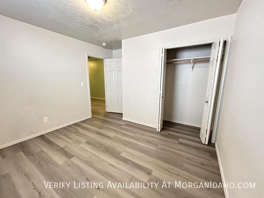 1723 W Bayeux Dr - Photo 5 of 15