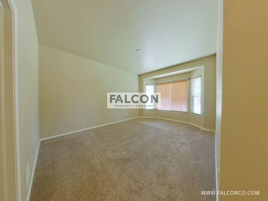 10525 Black Elk Way - Photo 6 of 19